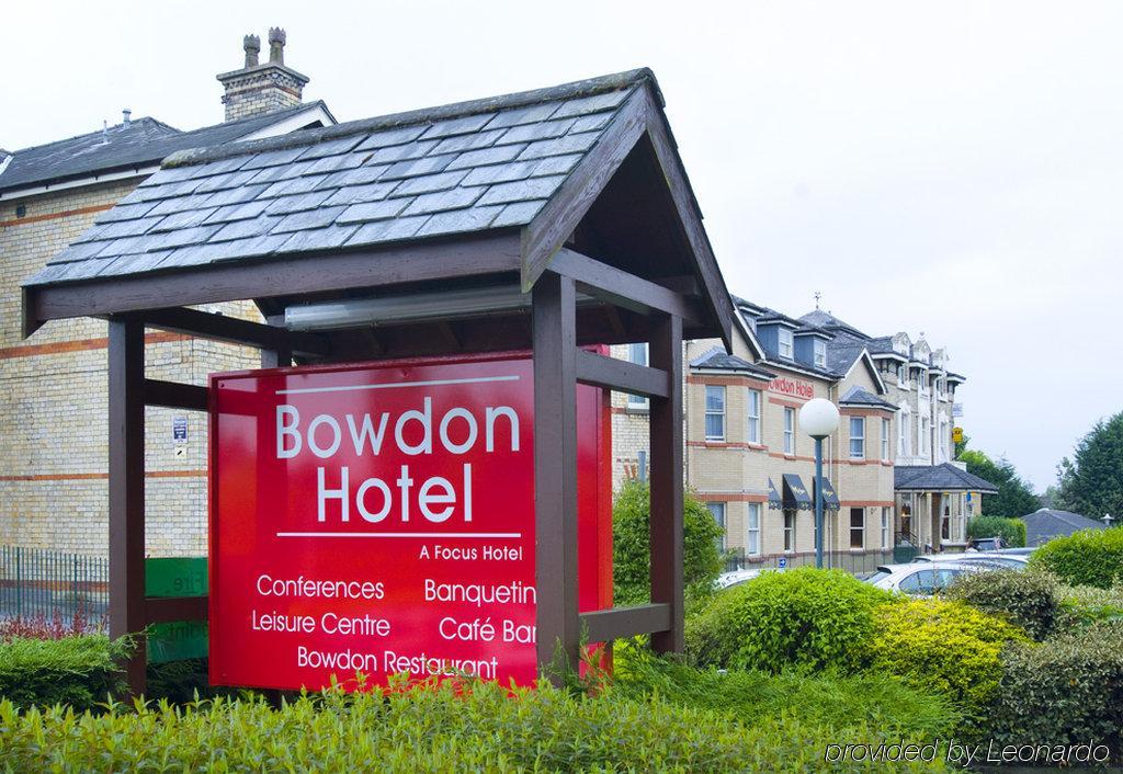 Mercure Altrincham Bowdon Hotel Ringway Buitenkant foto